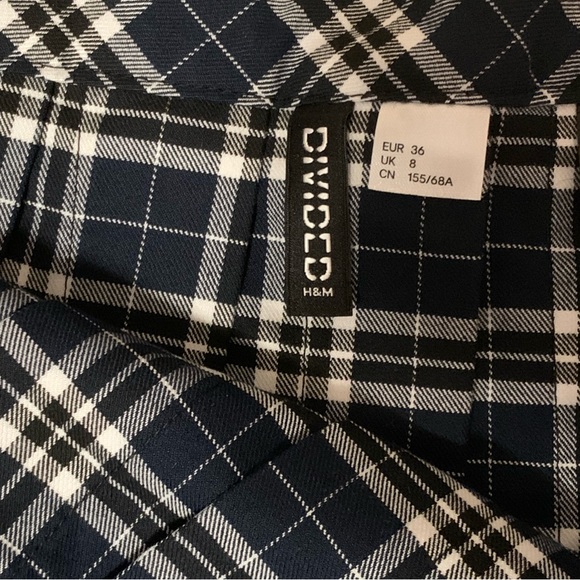 pretty plaid skirt - Picture 2 of 2